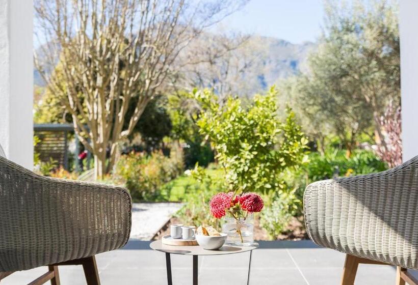 Люкс Повышенной Комфортности, Maison Cabrière   Boutique Suites