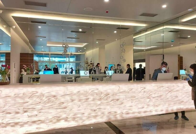 استودیو خانوادگی, Orbi City Relax
