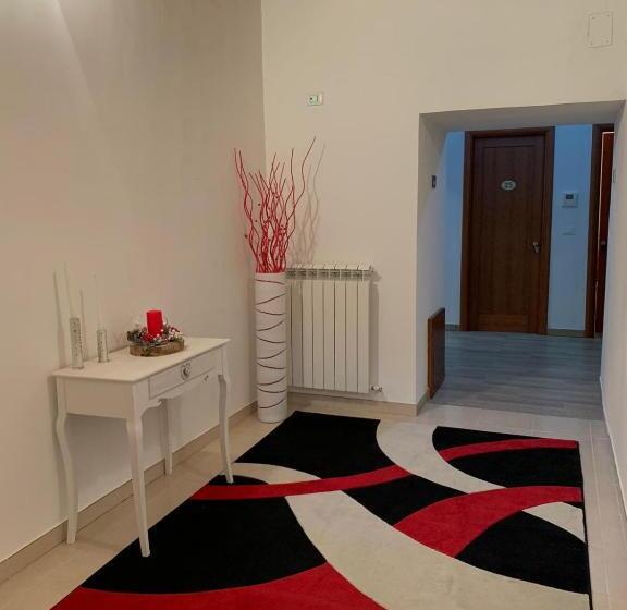 اتاق سه‌نفرۀ استاندارد با سرویس بهداشتی بیرون از اتاق, B&b L’antico Rudere