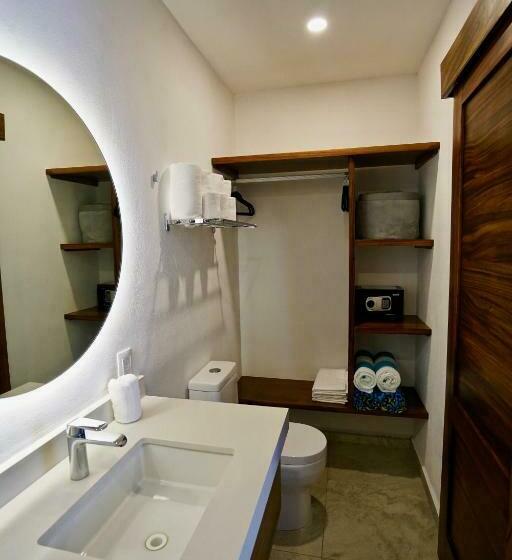 Standard Værelse til 4 pers. med Balkon, Puerto Sayulita