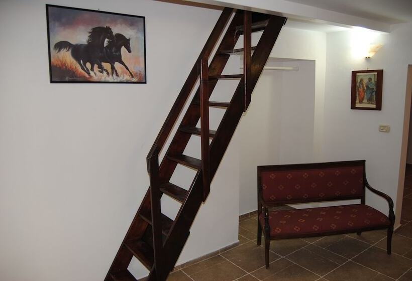 Трехместный Номер Классика, Palazzo Maestro & Corte Maestro Rooms