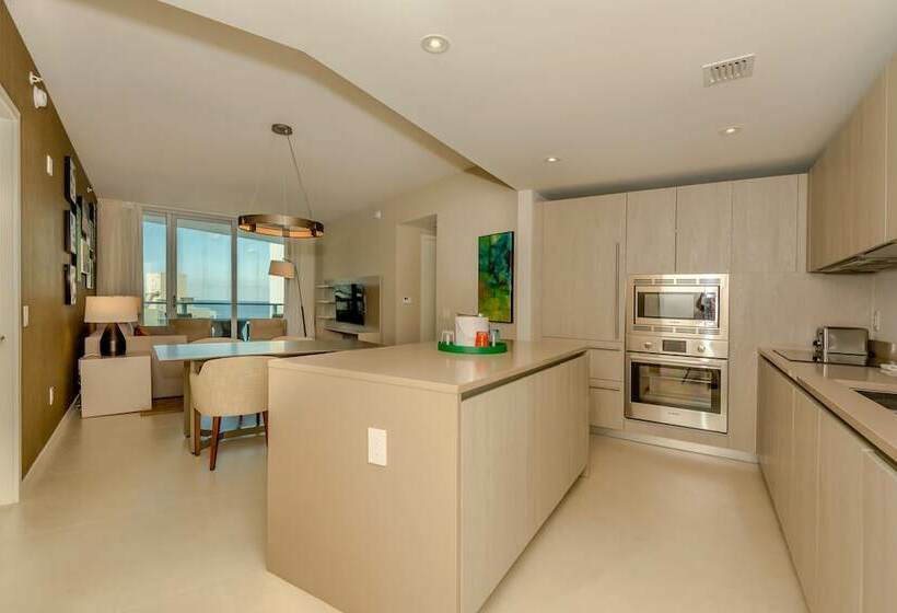 סוויטה משפחתית, Lyfe Beach Resort