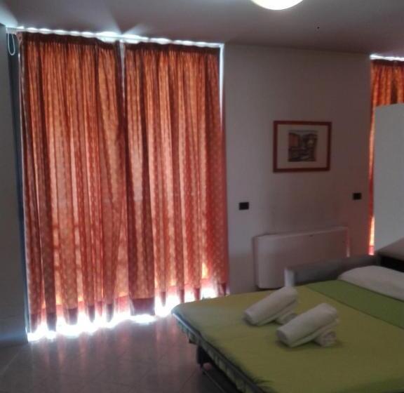 اتاق استاندارد, Caravaggio Apartments