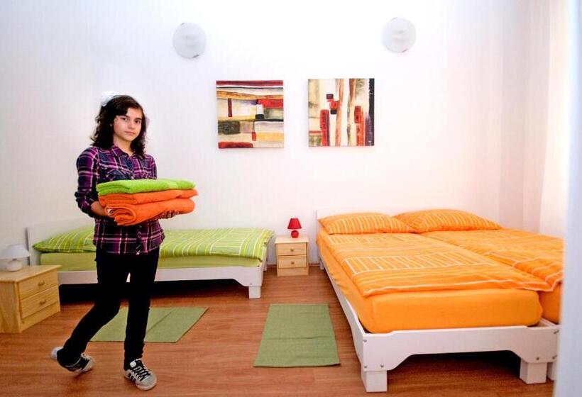 Семейный Номер, Centrálom Apartman