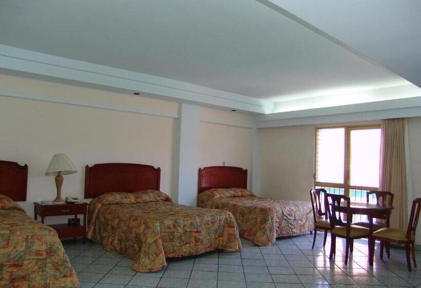 Standaard Driepersoonskamer, Posada Arcos