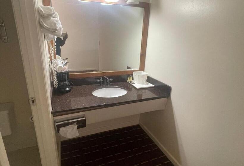 Стандартный Номер Кровать Кинг, Budgetel Inn & Suites Dillard
