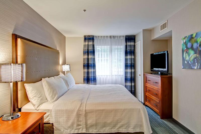 Люкс Кровать Кинг, Homewood Suites By Hilton Stratford