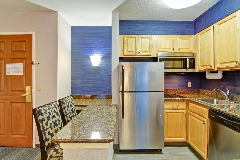 Люкс Кровать Кинг, Homewood Suites By Hilton Stratford