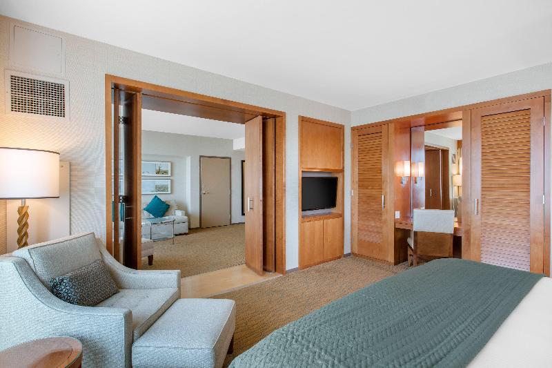 Premium Room, Omni San Diego