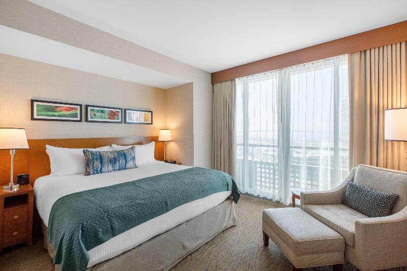 Suite Pat King, Omni San Diego