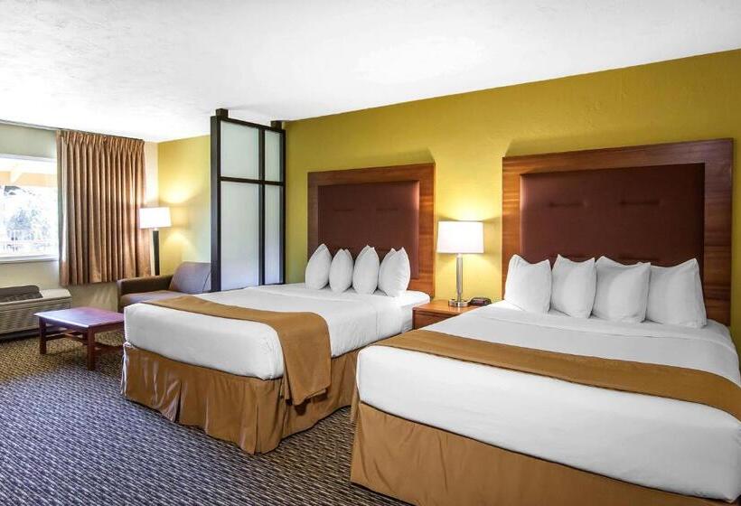 جناح, Quality Inn & Suites At Coos Bay