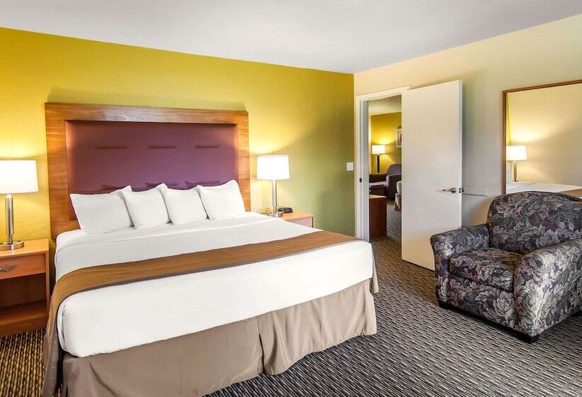 Люкс, Quality Inn & Suites At Coos Bay