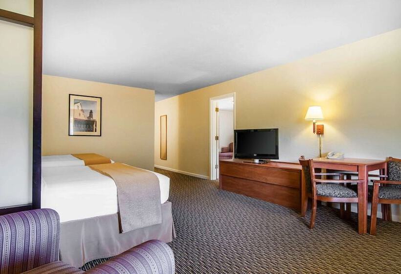 Люкс, Quality Inn & Suites At Coos Bay