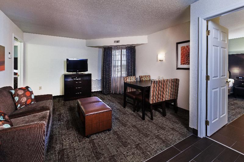 Люкс, Staybridge Suites Tulsa Woodland Hills, An Ihg