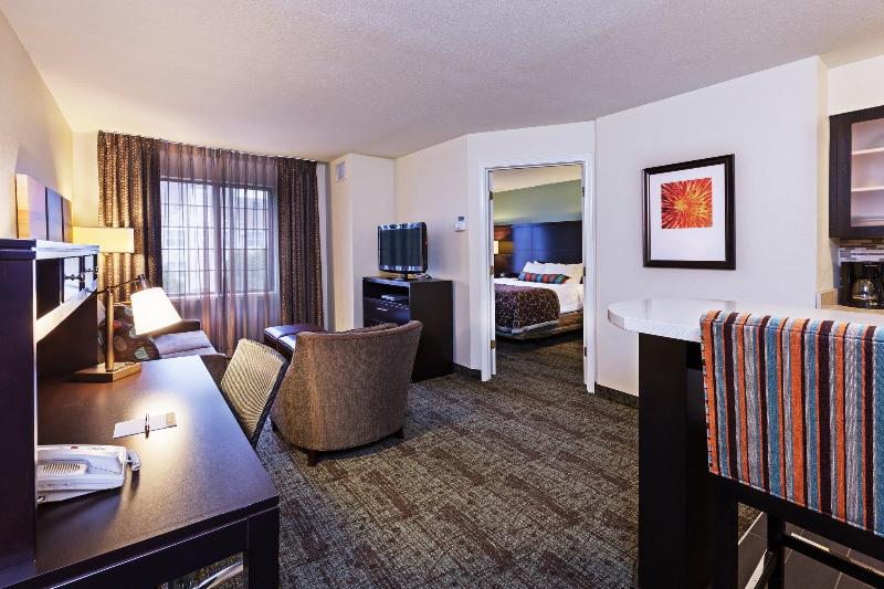 Люкс Кровать Кинг, Staybridge Suites Tulsa Woodland Hills, An Ihg