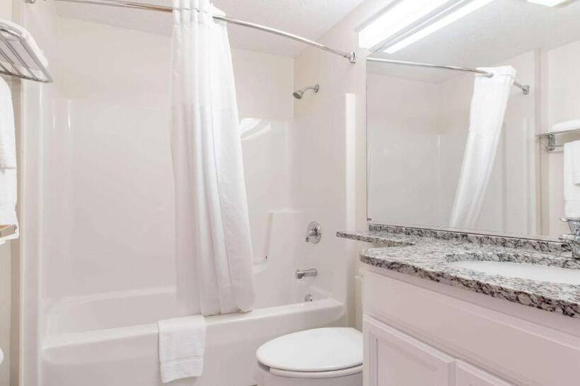 Номер Стандарт, Surestay Hotel By Best Western Christiansburg Blacksburg