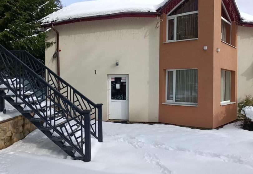 4间卧室的房子, Toga Cottage