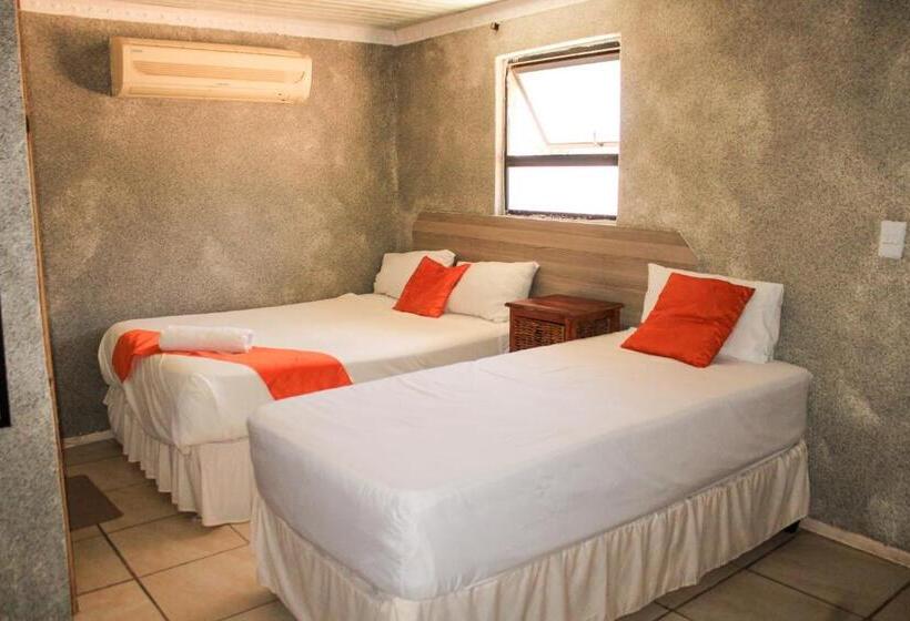 Номер Стандарт Трехместный, Godmill City Guesthouse