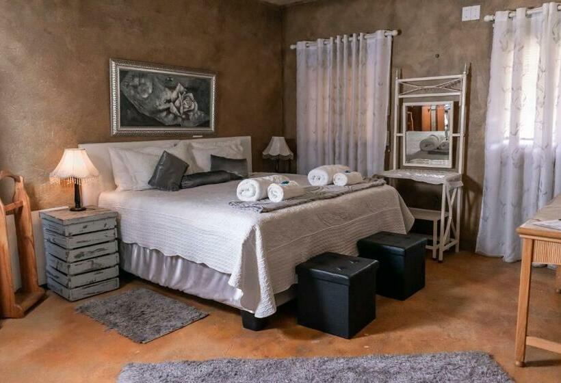 Семейный Номер, Bastille De Blignaut B&b