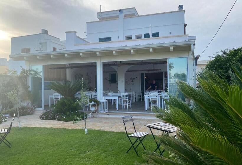 小型套房带阳台, B&b Donnalina