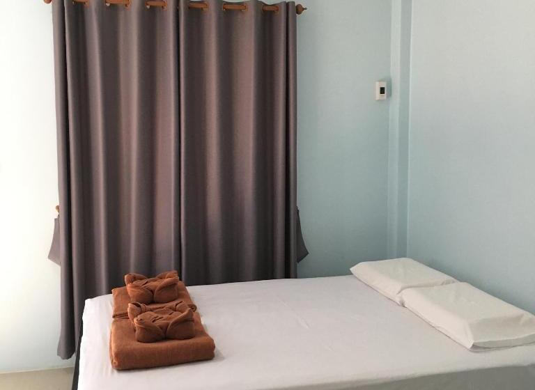 Quarto Triplo Basic, Khaosok Secret Hostel