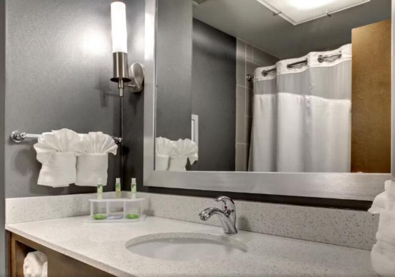 اتاق کلاب, Sheraton Grand Sacramento
