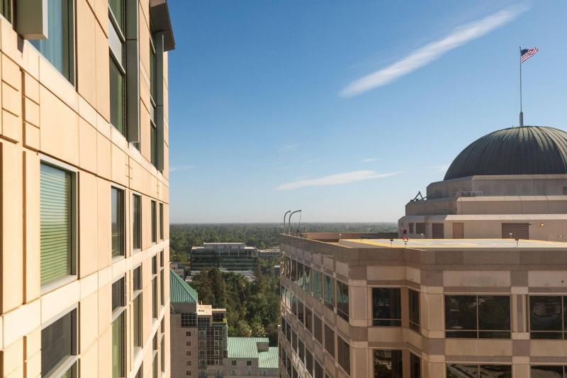 اتاق کلاب, Sheraton Grand Sacramento