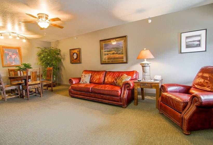Номер Стандарт 2 Двуспальные Кровати, Travelodge By Wyndham Gardiner Yellowstone Park North Entr