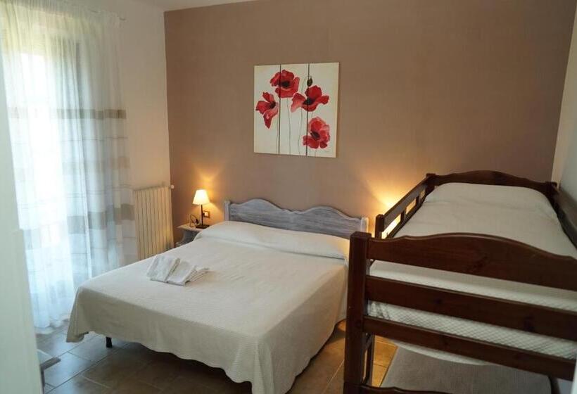 Четырехместный Номер Стандарт, Agriturismo La Petrosa