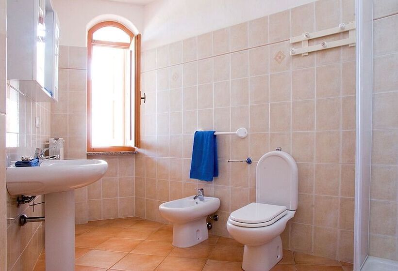 Дом 4 Спальни, Sa Fiorida Case Vacanze