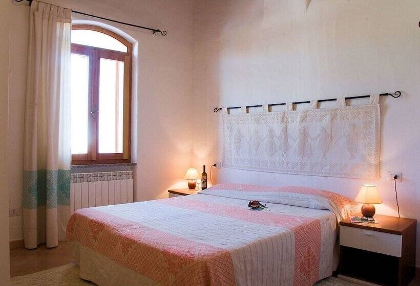 Дом 4 Спальни, Sa Fiorida Case Vacanze