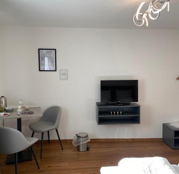 Номер Стандарт, B&b Berninapass