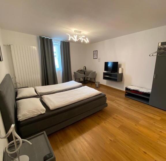 Номер Стандарт, B&b Berninapass