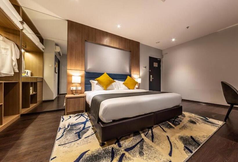 Люкс Deluxe Кровать Кинг, Fives Hotel Johor Bahru City Centre