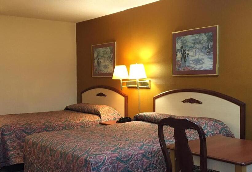 Номер Стандарт 2 Двуспальные Кровати, Budget Inn & Suites  Talladega
