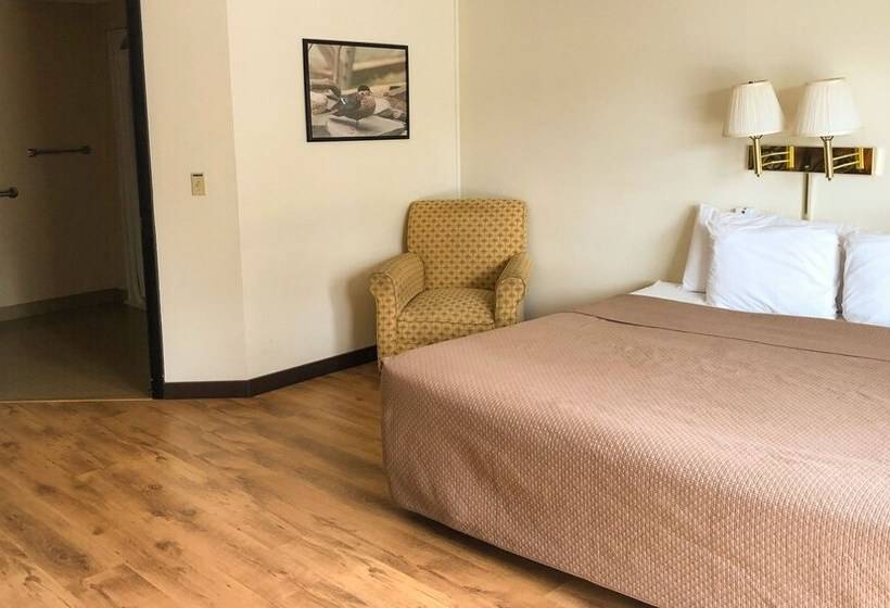 Номер Стандарт Кровать Кинг Адаптированный для Инвалидов, Colonial Inn Ellsworth