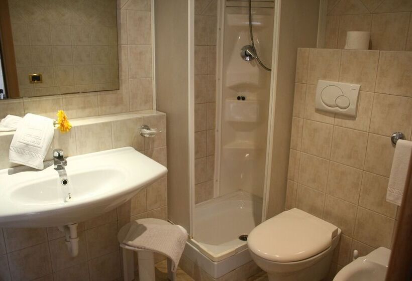 Четырехместный Номер Стандарт, Joli Park Hotel   Caroli Hotels