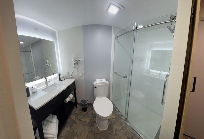 Номер Стандарт 2 Двуспальные Кровати, Ocean Sands Beach Boutique Inn 1 Acre Private Beach St Augustine Historic 2 Miles Shuttle With Downt