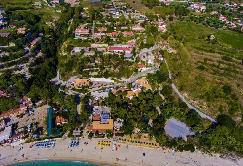 Номер Economy, Village Eden