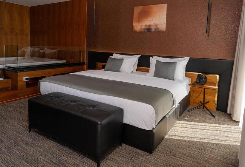 수피리어 스위트, Select Hill Resort