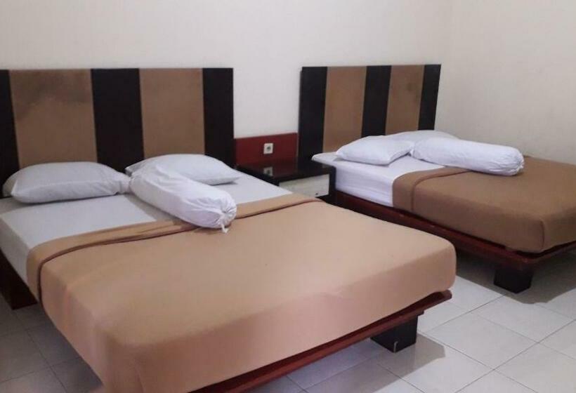 Номер Deluxe, Surya Hotel & Resort