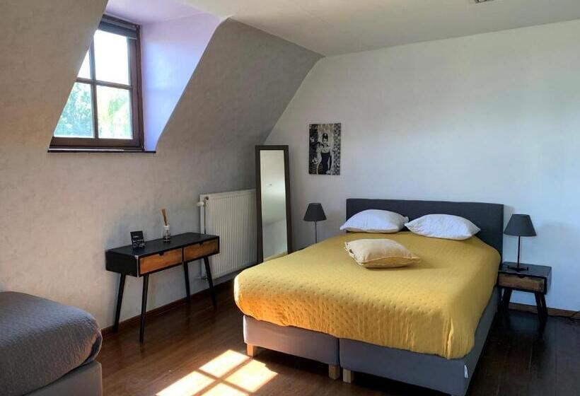Дом 4 Спальни, Chapeauveau Gîte   B&b   Events