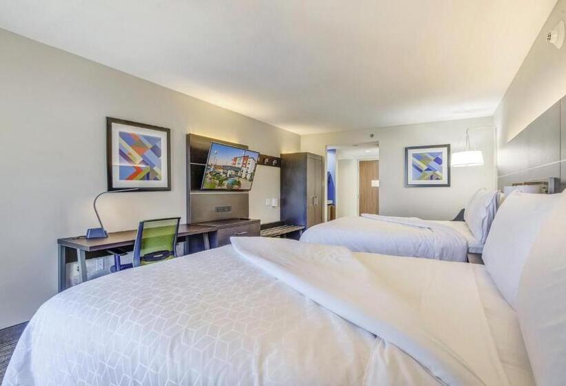 Номер Стандарт Адаптированный для Инвалидов, Holiday Inn Express & Suites Longview North, An Ihg