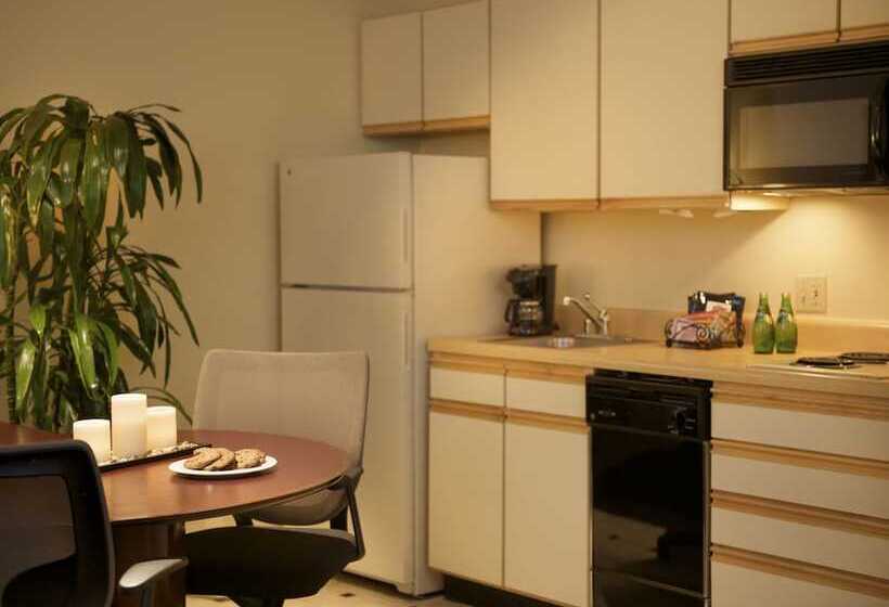 适合残疾人士使用的套间, Larkspur Landing Extended Stay Suites Campbell