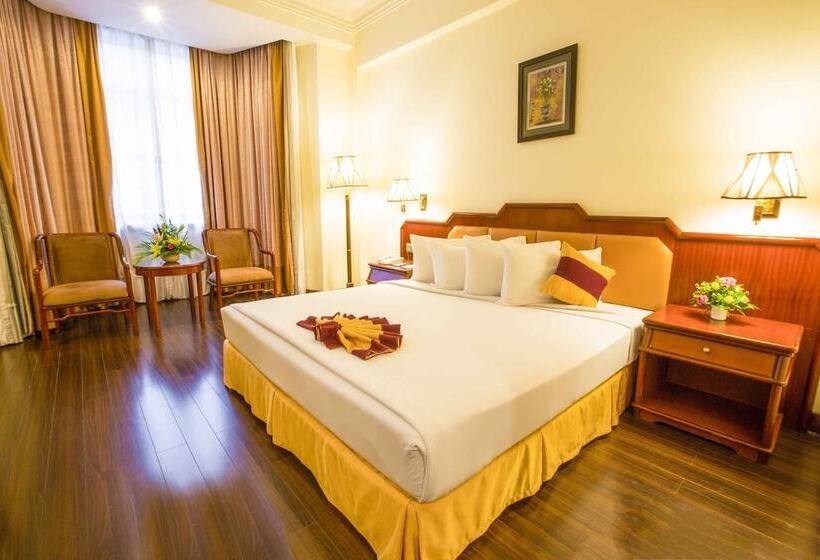 اتاق سوپریور, Phnom Penh