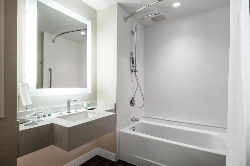 스탠다드 룸 킹사이즈 침대, The Westin Dallas Stonebriar Golf Resort & Spa
