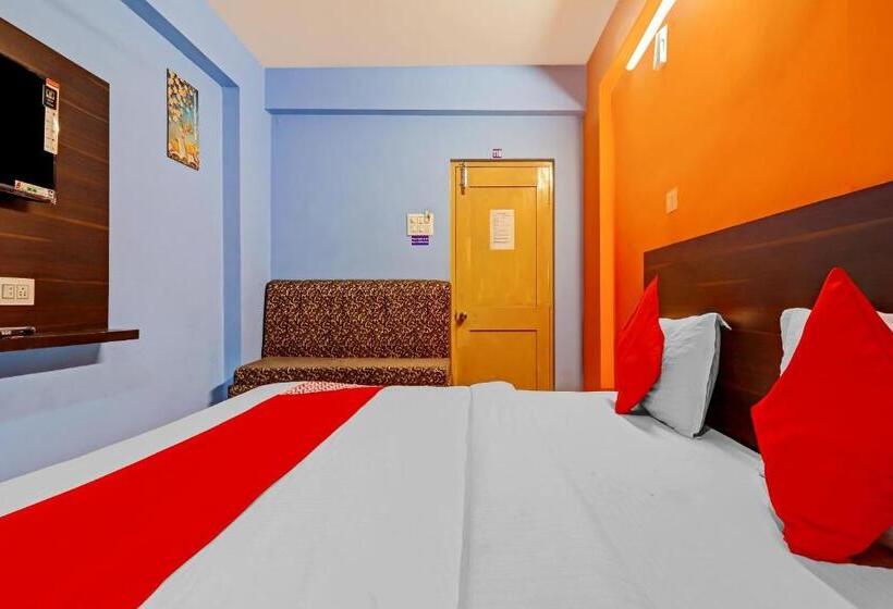 اتاق کلاسیک سه تخته, Super Hotel O Karimnagar