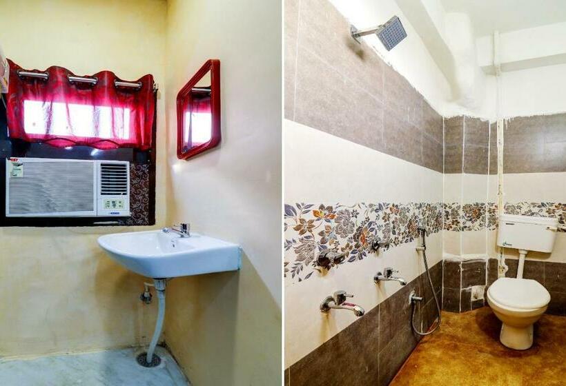 اتاق کلاسیک سه تخته, Super Hotel O Karimnagar