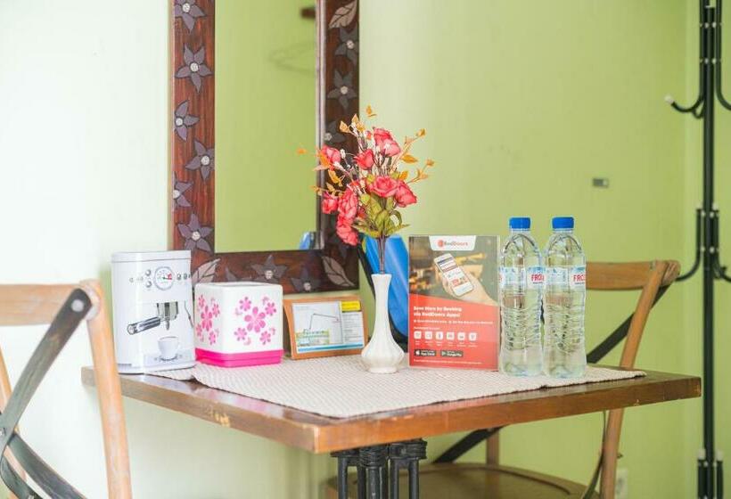 标准间, Reddoorz Syariah Near Suncity Mall Sidoarjo