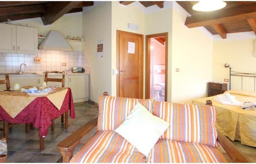 Студия Стандарт, Borgo Delle Panie